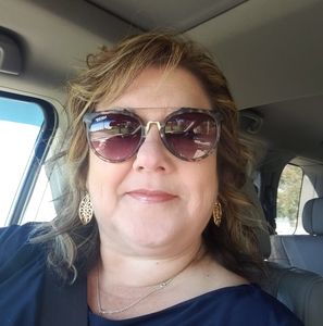 Meet your Posher, Katrina